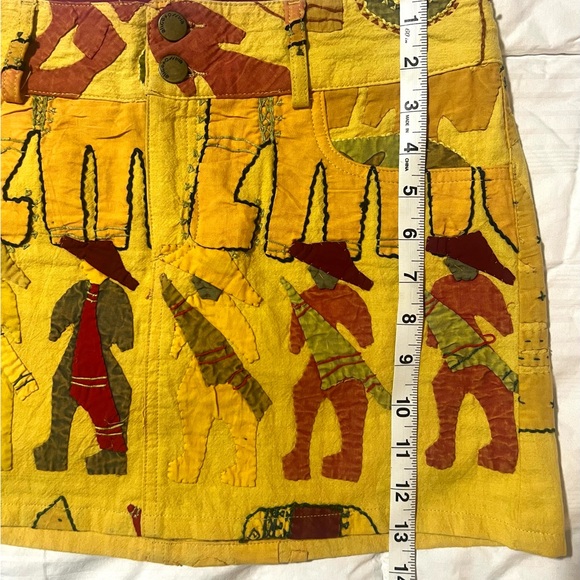 Alice+ Olivia Vintage Mini Skirt Rare Yellow Embroidered  SZ 2 EUC - Picture 8 of 8